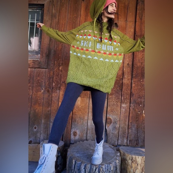 Free People Movement “Powder Bunny” Sweat Ski Bum Hoodie Sweater NWOT